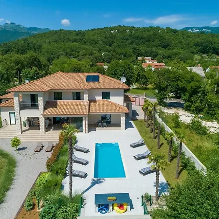 Palma With Heated Private Pool Casa de Férias *