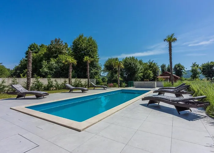 בית נופש Palma With Heated Private Pool