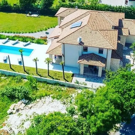 펜션 Palma With Heated Private Pool